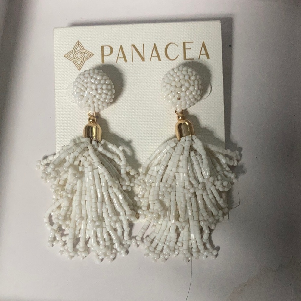 Earring white and gold breaded earrings